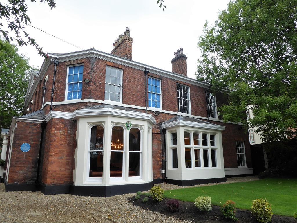 The Thoresby At Claremont Serviced Apartments Лийдс Екстериор снимка